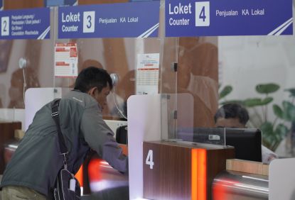 Perjalanan Commuter Line Di Wilayah 8 Surabaya