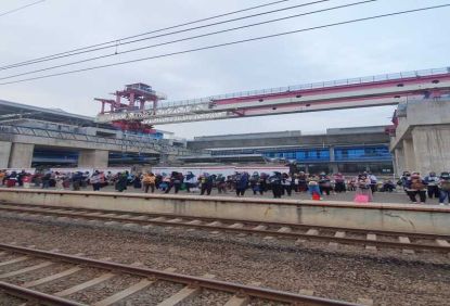 PT KCI Masih Terapkan Pembatasan Kapasitas Penumpang KRL Jabodetabek