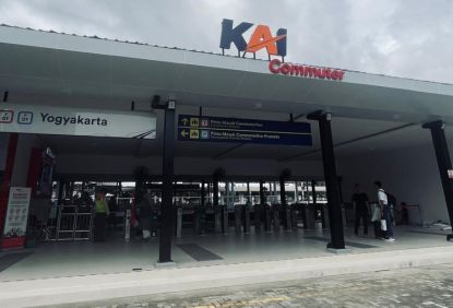 Akomodasi Mobilitas Pemudik dari Perjalanan KA Jarak Jauh KAI Commuter Operasikan 41 Perjalanan Commuter Line Di Wilayah 6 Yogyakarta  Prediksi akan ada kenaikan hingga 547.987 orang penumpang pada Lebaran tahun ini