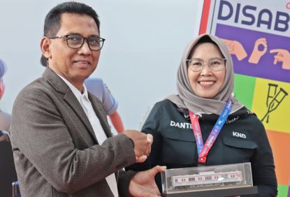 Support Inklusi Disabilitas di Commuter Line KAI Commuter Luncurkan Kartu Disabilitas Di Wilayah 2 Bandung