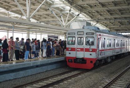 Genap 16 Tahun, KAI Commuter Hadirkan Solusi Transportasi Publik Untuk Masa Depan - Kedepankan konsep Green Commuter untuk ciptakan ekosistem transportasi ramah lingkungan