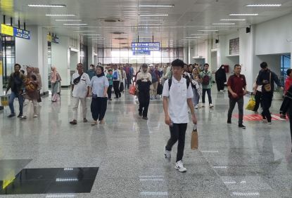 KAI Commuter Layani 279 Ribu Orang Lebih Sampai dengan Pukul 10.00 WIB - Stasiun Sudirman Menjadi Yang Tertinggi  Kondisi Stasiun Relatif Aman dan Lancar dengan Pemberlakuan Tarif Khusus