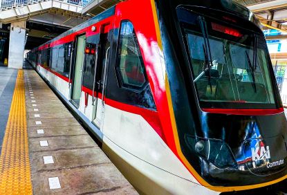Rayakan HUT Ke-80 RI, KAI Commuter Tampilkan Livery Baru Commuter Line Basoetta