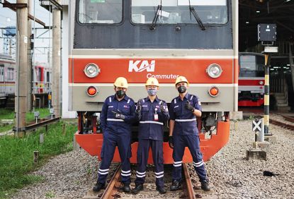 Kegiatan Maintenance KRL